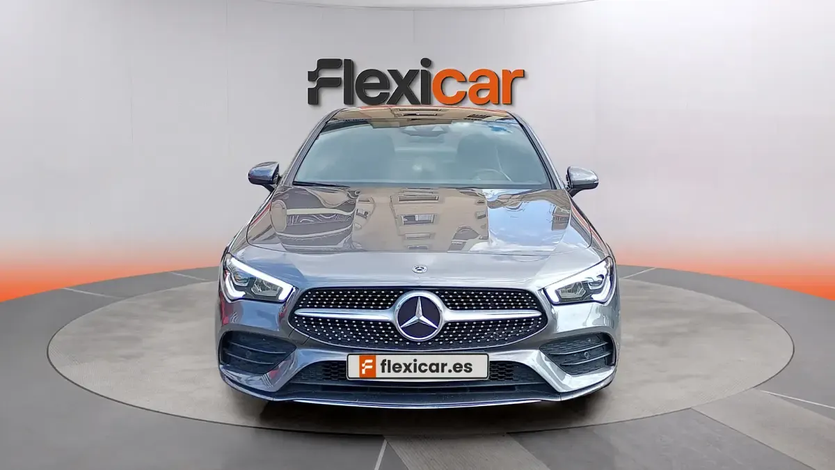 Usado Mercedes CLA200 163 CV (119 kW) 2020 Gris Coupe