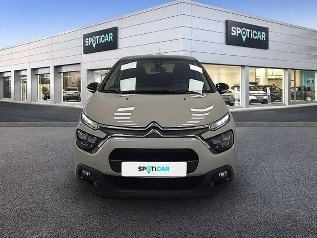 Usado Citroën C3 Shine 99 CV (72 kW) 2022 Beige Utilitario