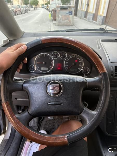 Gris / plata Usado 2008 Seat Alhambra Reference Monovolumen | 4700 € (Precio justo) - Imagen 1/4