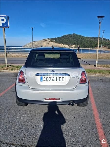 Usado Mini Cooper 120 CV (88 kW) 2011 Gris / plata Utilitario