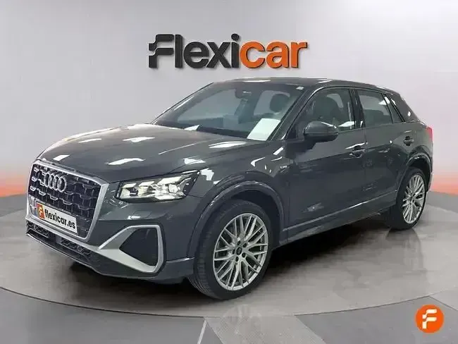 Usado Audi Q2 S-Line 150 CV (110 kW) 2024 Gris SUV
