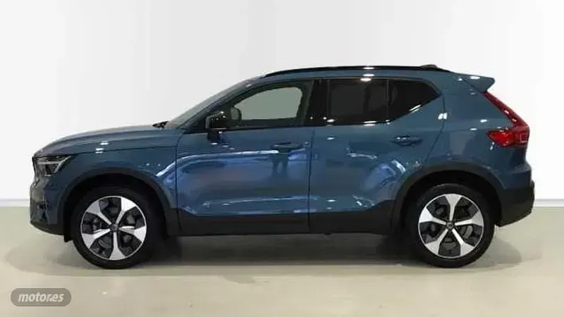 Usado Volvo XC40 Plus 2024 Azul SUV