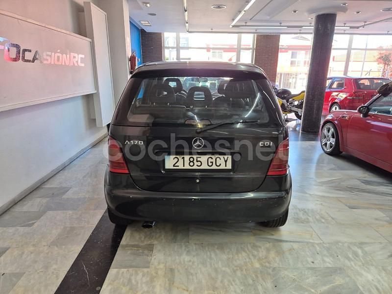 Usado Mercedes A170 Avantgarde 90 CV (66 kW) 2000 Azul Monovolumen