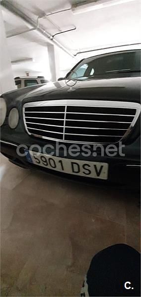 Verde Usado 2005 Mercedes E270 Classic Berlina | 3500 € (Super precio) - Imagen 1/4