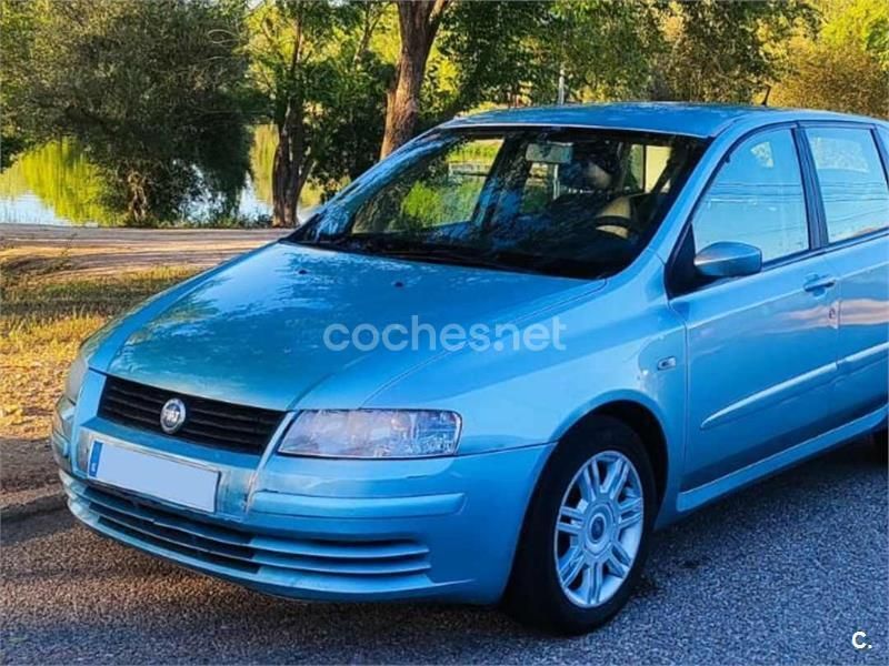 Azul Usado 2005 Fiat Stilo Dynamic Berlina | 1690 € (Precio justo) - Imagen 1/4