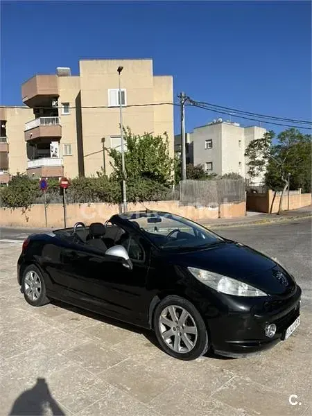 Usado Peugeot 207 CC 120 CV (88 kW) 2008 Negro Descapotable