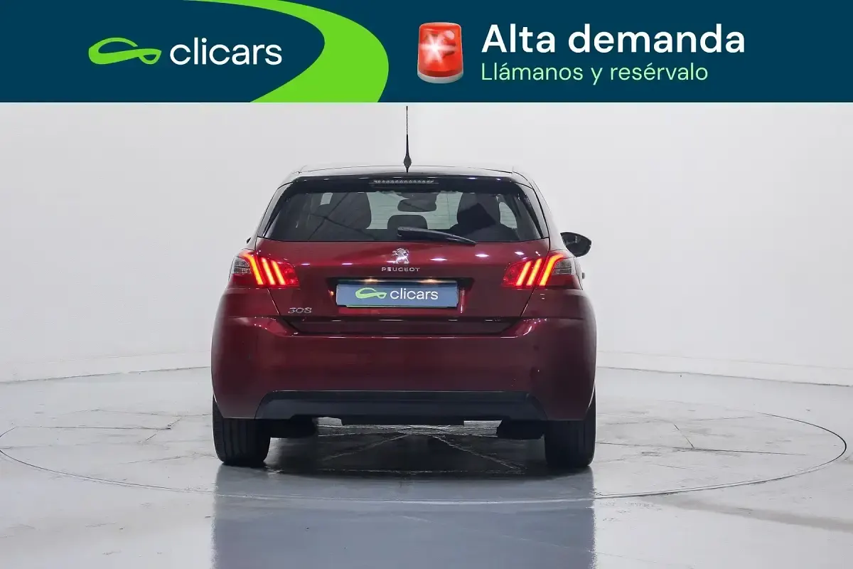 Usado Peugeot 308 Style 130 CV (95 kW) 2018 Rojo Berlina