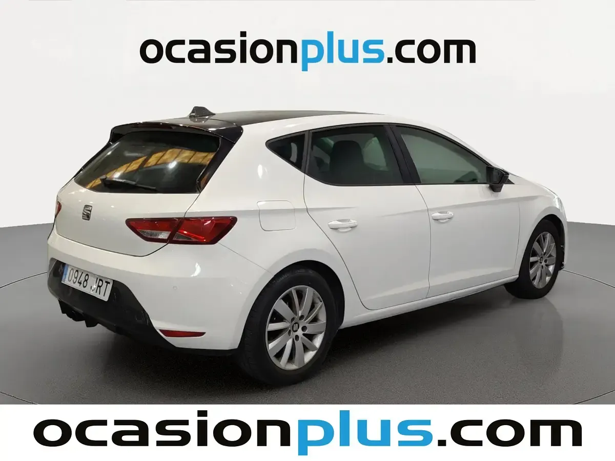 Usado Seat Leon Ecomotive 110 CV (80 kW) 2016 Blanco Utilitario