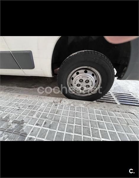 Usado Peugeot Boxer 120 CV (88 kW) 2011 Blanco Van