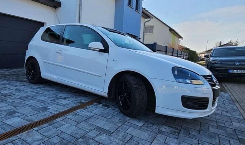 Usado VW Golf IV Sportline 116 CV (85 kW) 2005 Blanco Utilitario