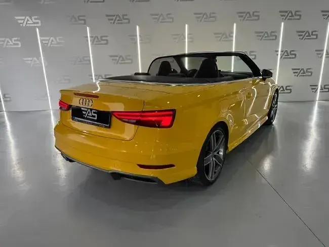 Usado Audi A3 S-Line 149 CV (109 kW) 2017 Amarillo Descapotable