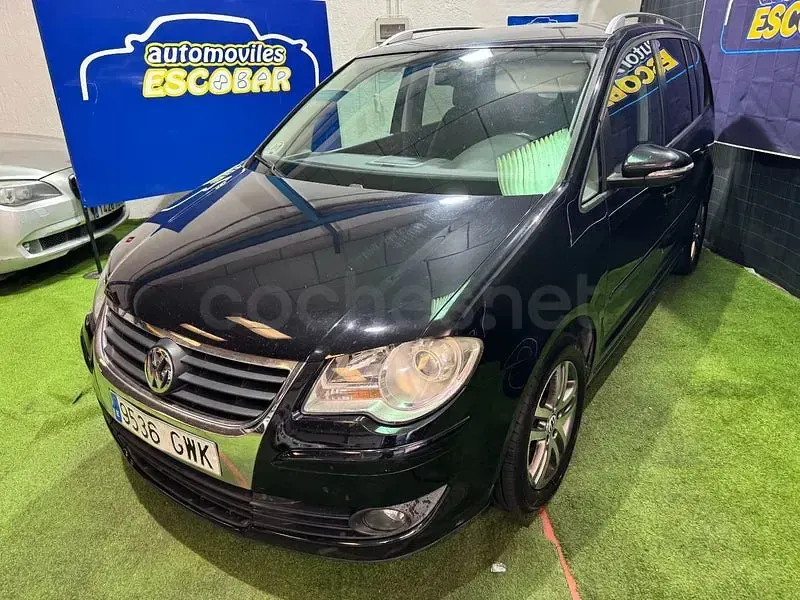 Usado VW Touran Edition 105 CV (77 kW) 2010 Negro Monovolumen