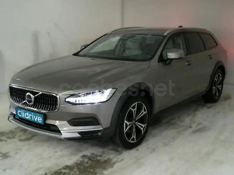 Usado Volvo V90 CC Ultimate 197 CV (144 kW) 2022 Amarillo Familiar