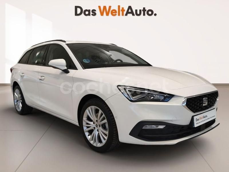 Blanco Usado 2024 Seat Leon Style Familiar | 23.900 € (Precio justo) - Imagen 1/4