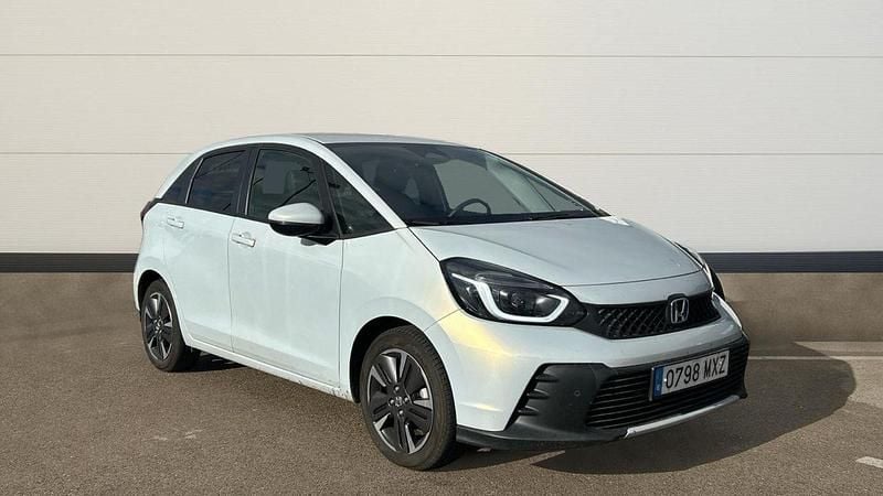 Blanco Usado 2025 Honda Jazz Advance Utilitario | 23.500 € (Precio justo) - Imagen 1/4