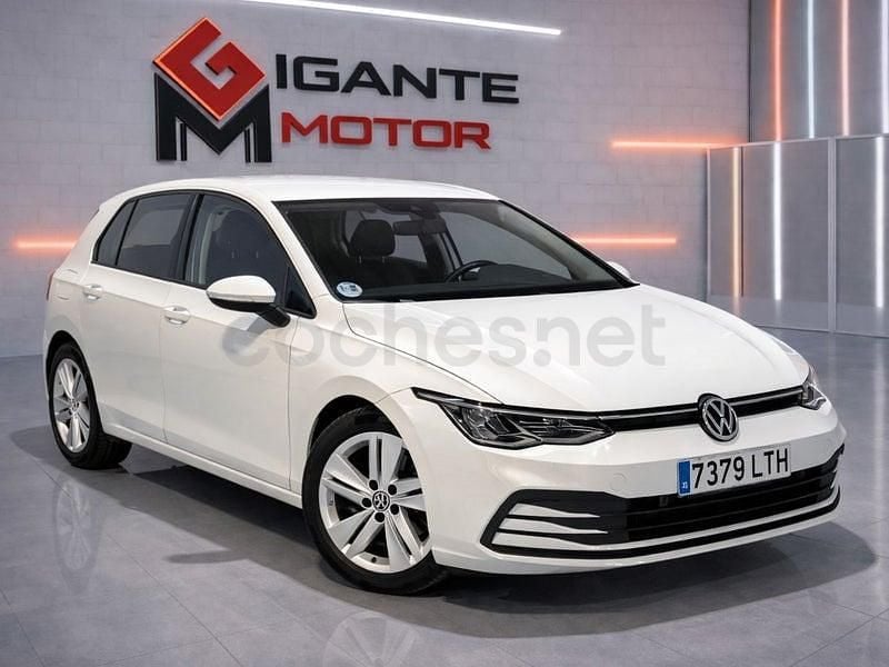 Usado VW Golf VIII Life 110 CV (80 kW) 2021 Blanco Berlina