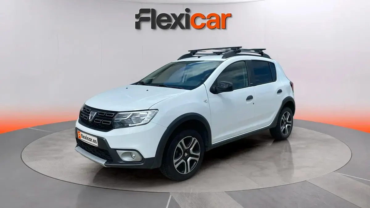 Usado Dacia Sandero 90 CV (66 kW) 2018 Blanco Berlina
