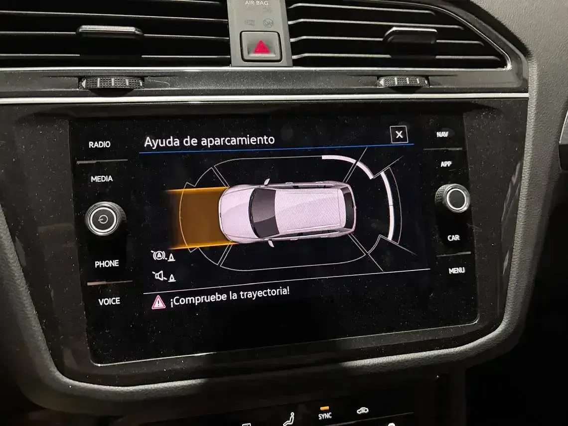 Begagnad VW Tiguan Life 150 HK (110 kW) 2021 Grå SUV