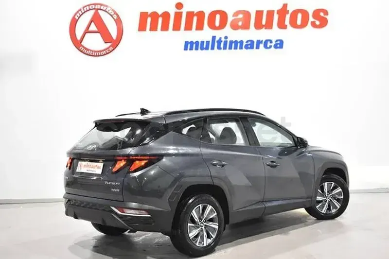 Usado Hyundai Tucson 230 CV (169 kW) 2023 Gris / plata SUV