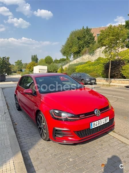Usado VW Golf VII GTI 245 CV (180 kW) 2019 Rojo Berlina
