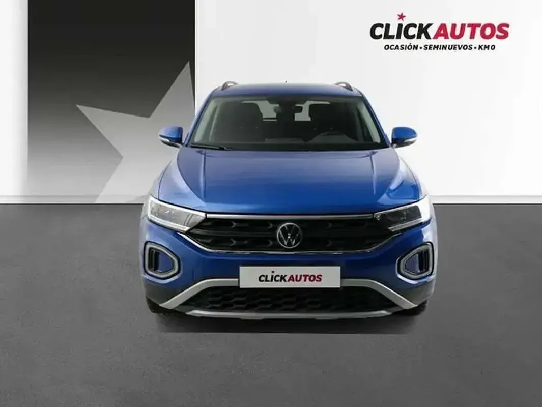 Usado VW T-Roc Life 110 CV (80 kW) 2024 Azul SUV