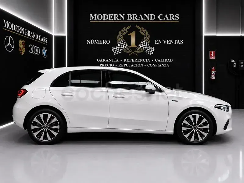Usado Mercedes A250 218 CV (160 kW) 2021 Blanco Berlina