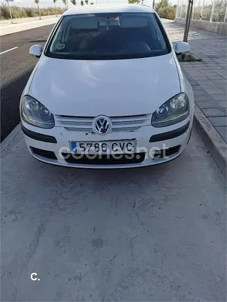 Usado VW Golf IV Sportline 102 CV (75 kW) 2005 Blanco Berlina