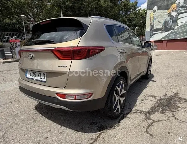 Usado Kia Sportage GT-Line 141 CV (103 kW) 2018 Beige SUV