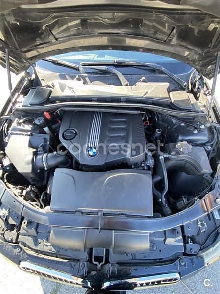 Usado BMW 320 184 CV (135 kW) 2013 Negro Familiar