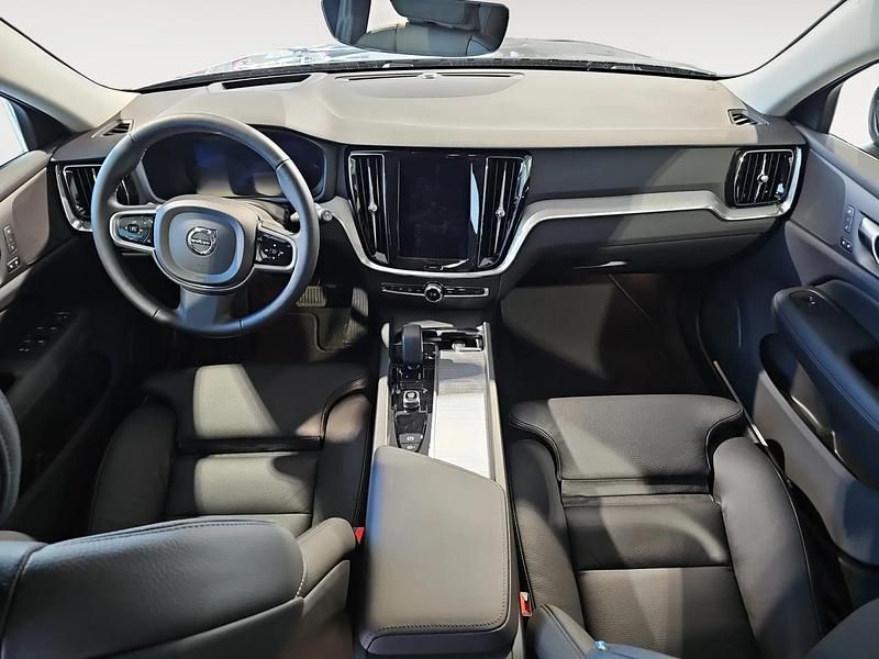 Ny Volvo V60 Plus 197 HK (144 kW) 2025 Grå Stationcar