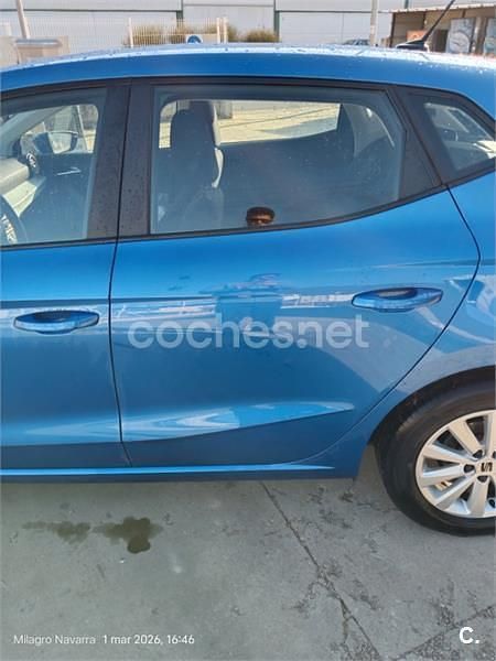 Usado Seat Ibiza Style 110 CV (80 kW) 2023 Azul Utilitario