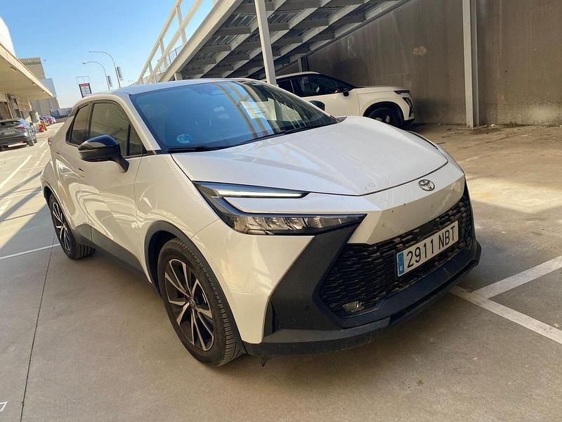 Usado Toyota C-HR Advance 140 CV (102 kW) 2025 Blanco SUV