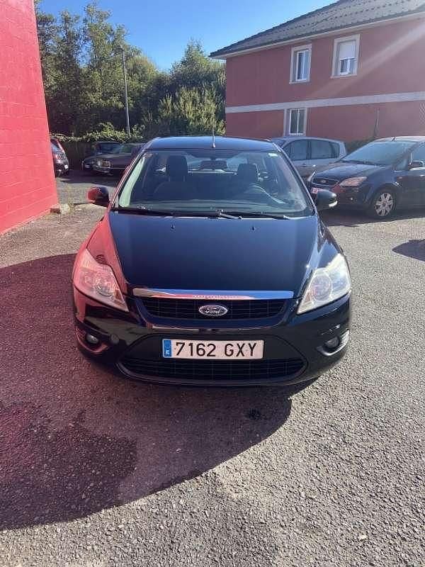 Negro Usado 2010 Ford Focus Trend Utilitario | 3999 € (Buen precio) - Imagen 1/4