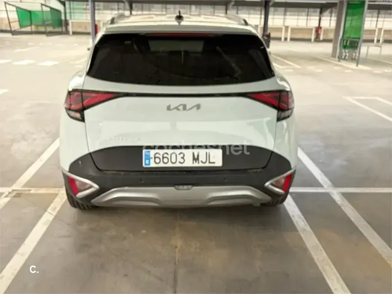 Usado Kia Sportage 150 CV (110 kW) 2023 Blanco SUV