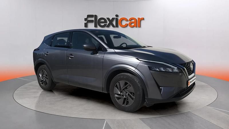 Usado Nissan Qashqai Acenta 158 CV (116 kW) 2021 Gris SUV