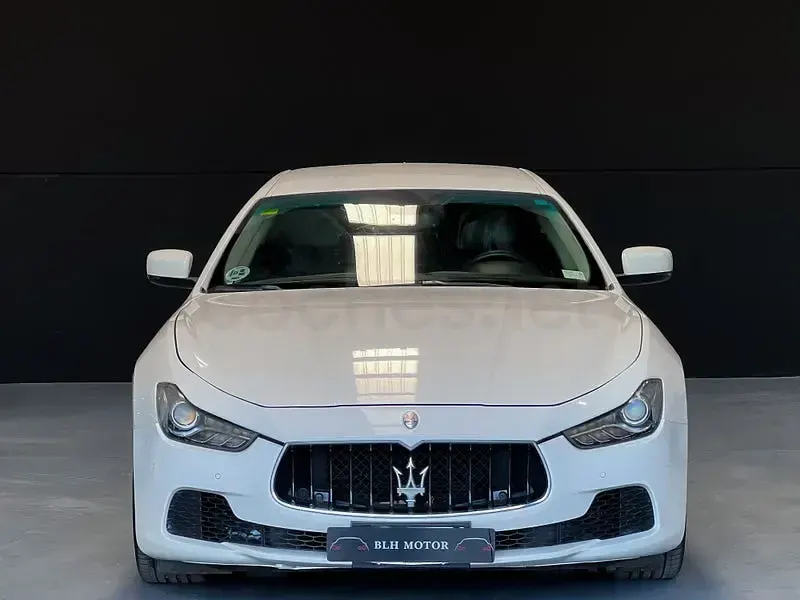 Usado Maserati Ghibli 275 CV (202 kW) 2013 Blanco Berlina