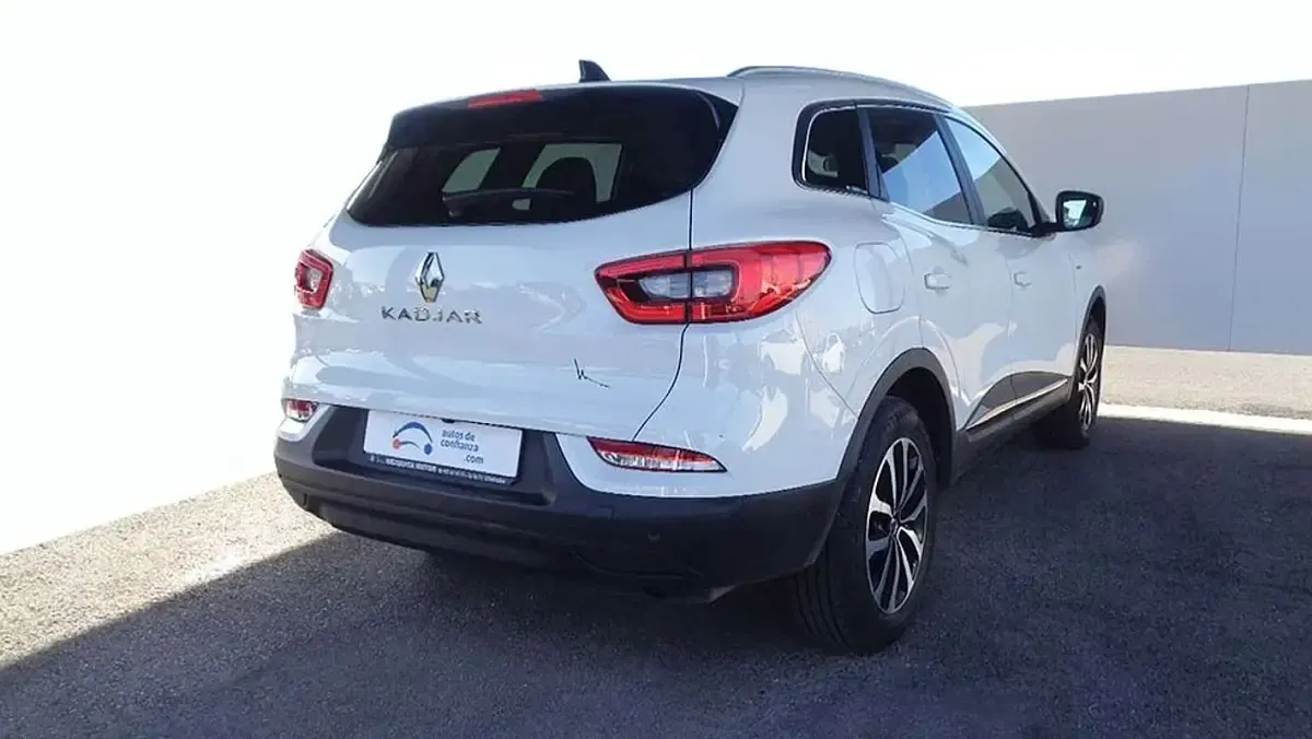 Usado Renault Kadjar LIMITED 116 CV (85 kW) 2022 Blaqnco SUV
