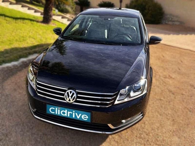 Usado VW Passat 105 CV (77 kW) 2014 Negro Berlina
