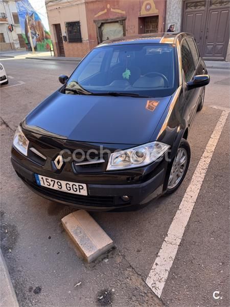 Negro Usado 2008 Renault Mégane III Berlina | 3990 € (Precio justo) - Imagen 1/4