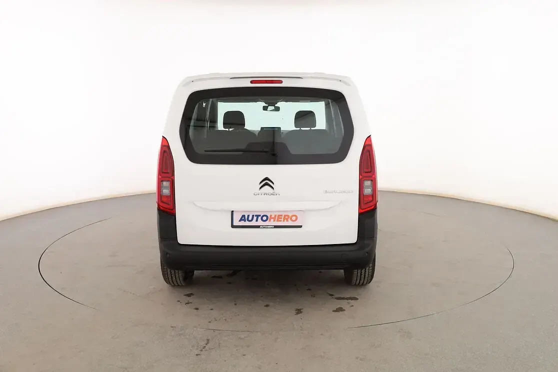Usado Citroën e-Berlingo Feel 102 CV (75 kW) 2021 Blanco Monovolumen