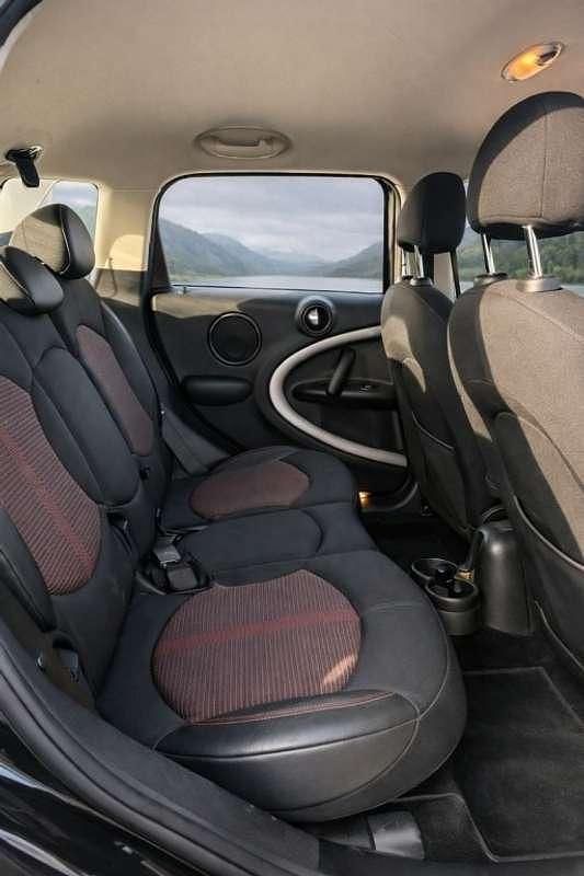 Usado Mini One Countryman 98 CV (72 kW) 2016 Gris SUV