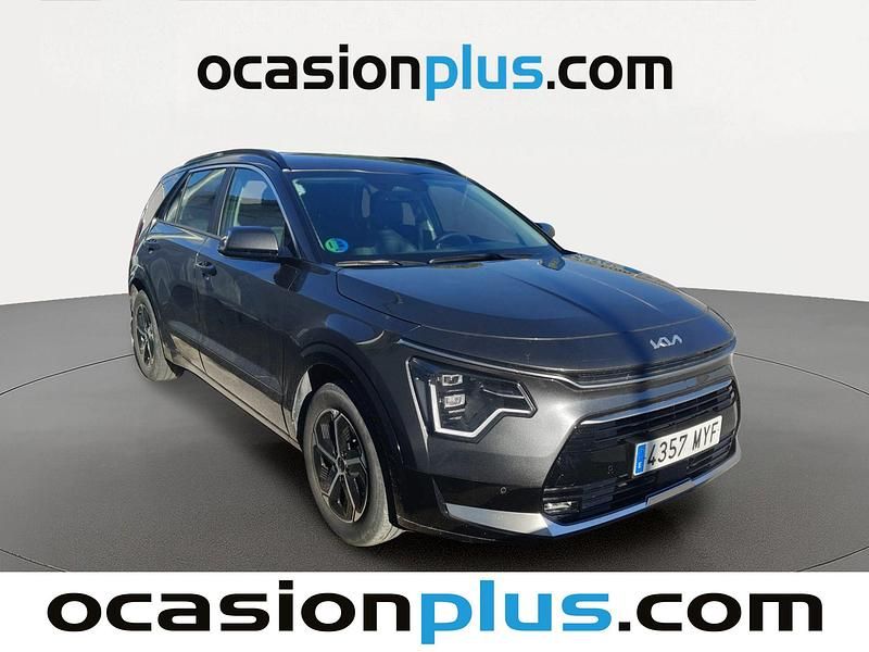 Usado Kia Niro 141 CV (103 kW) 2025 Gris SUV