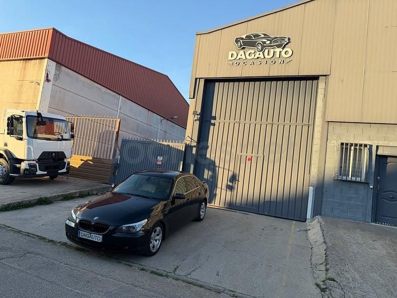 Usado BMW 525 177 CV (130 kW) 2006 Negro Berlina