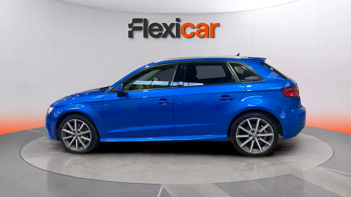 Usado Audi e-tron Premium 204 CV (150 kW) 2020 Azul SUV