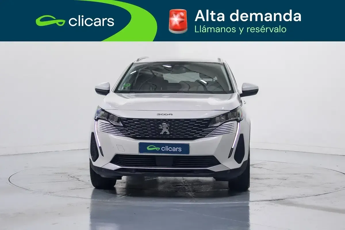 Usado Peugeot 3008 Allure 130 CV (95 kW) 2021 Blanco SUV