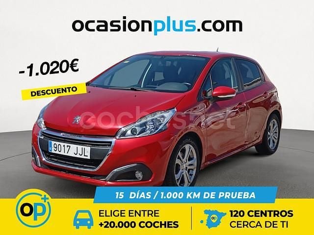 Rojo Usado 2015 Peugeot 208 Active Utilitario | 8390 € (Precio justo) - Imagen 1/4
