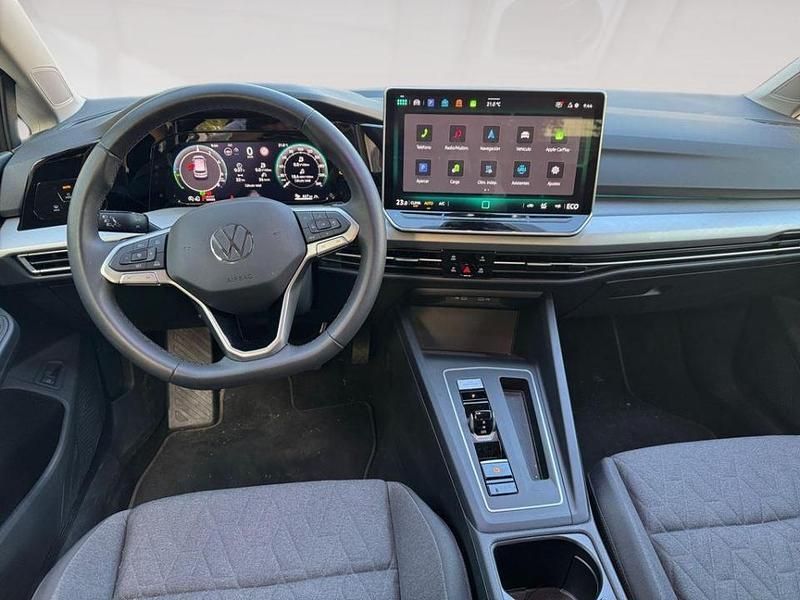 Usado VW Golf VIII Match 204 CV (150 kW) 2025 Gris Berlina