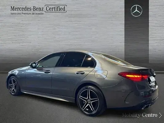 Usado Mercedes C300e 204 CV (150 kW) 2025 Gris selenita Berlina