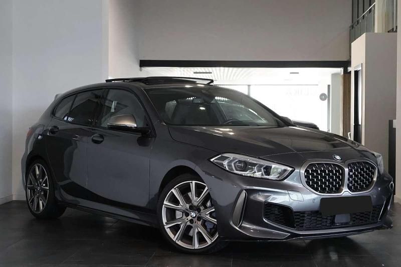 Usado BMW M135 Comfort Edition 306 CV (225 kW) 2021 Gris Utilitario