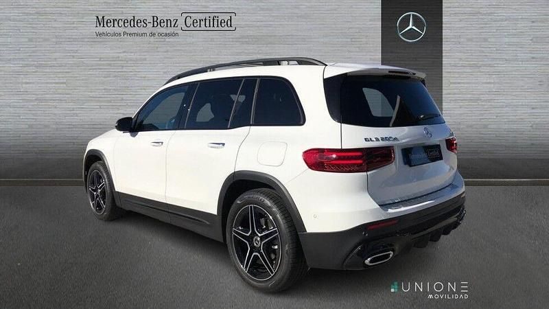 Usado Mercedes GLB200 150 CV (110 kW) 2026 Blanco SUV